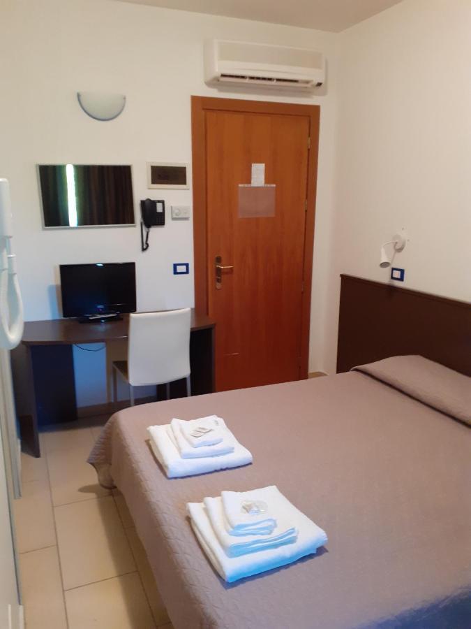 Hotel Solaria Marina Romea Exterior foto